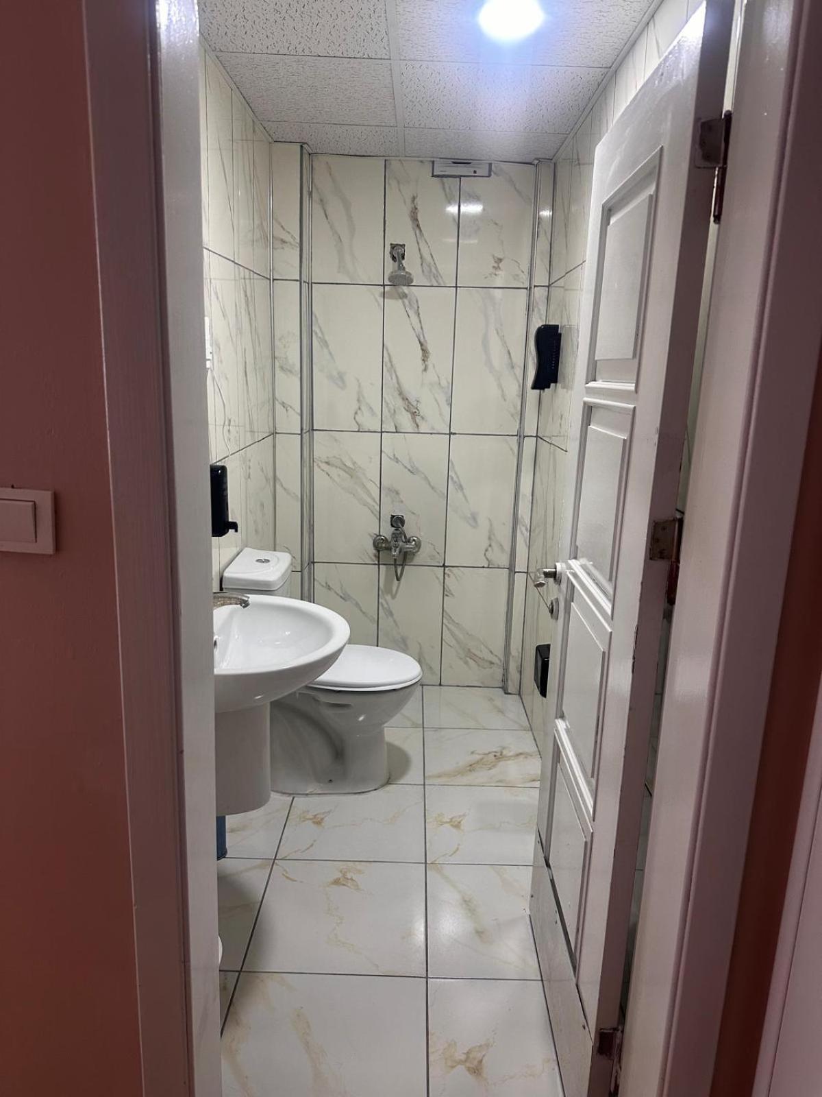 Asya Hotel Коня Екстериор снимка